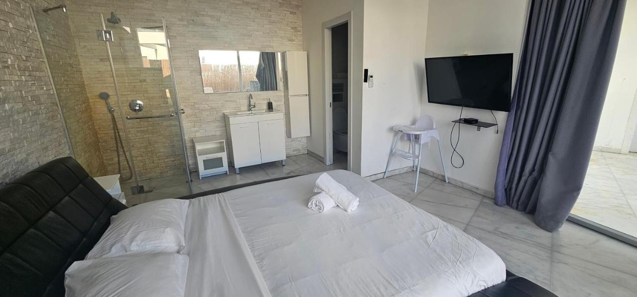 Villa Royal Comfort - Top Holiday Resort Heated Pool & Jucuzzi 埃拉特 外观 照片